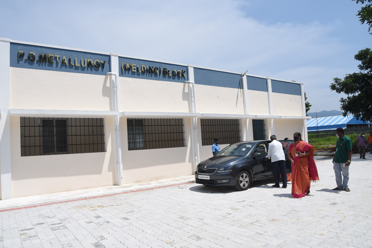 PG CLASS ROOMS AND LABORATORY BLOCKS